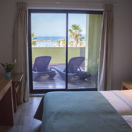 Golden Beach Hotel Tel Aviv Bagian luar foto