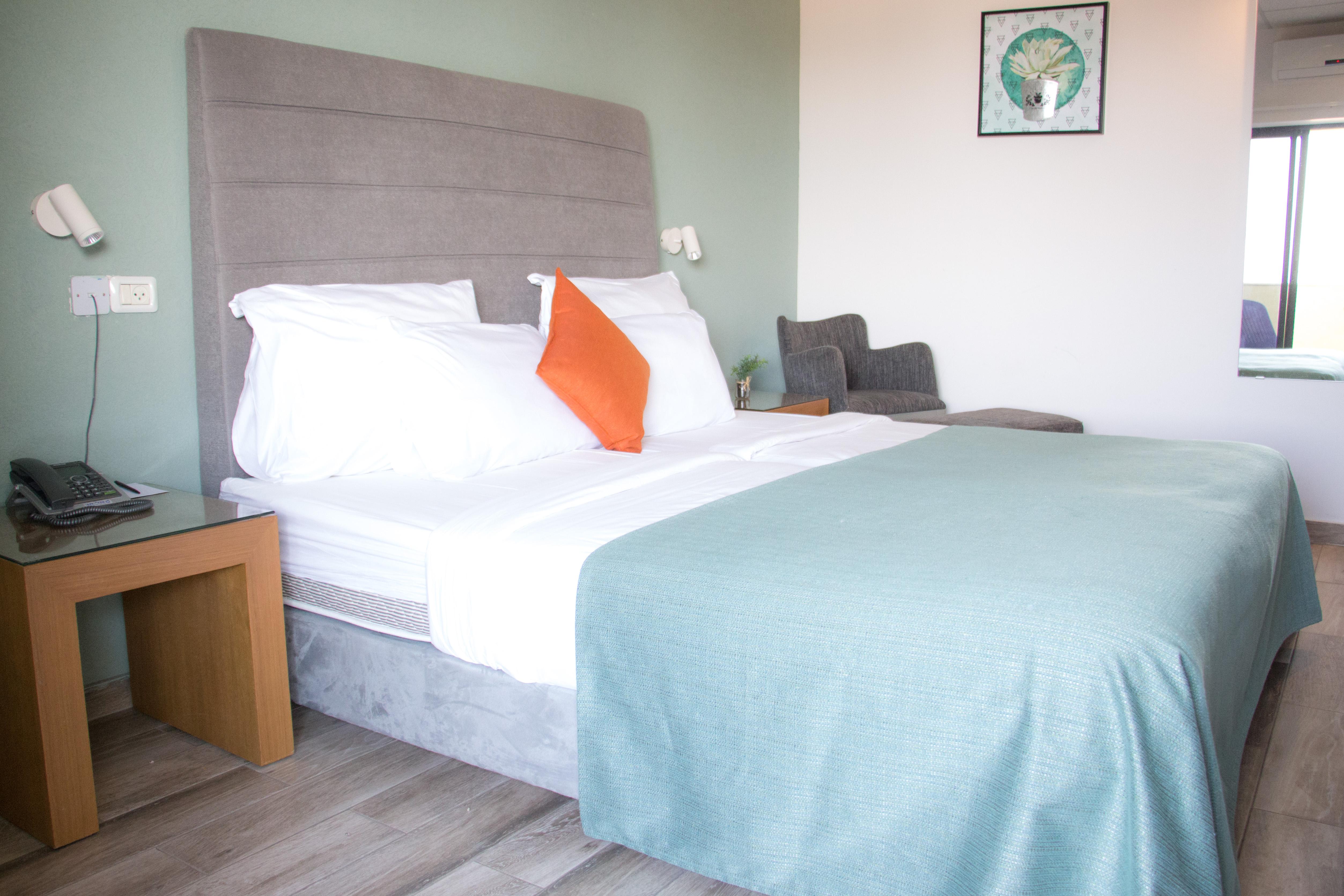 Golden Beach Hotel Tel Aviv Bagian luar foto
