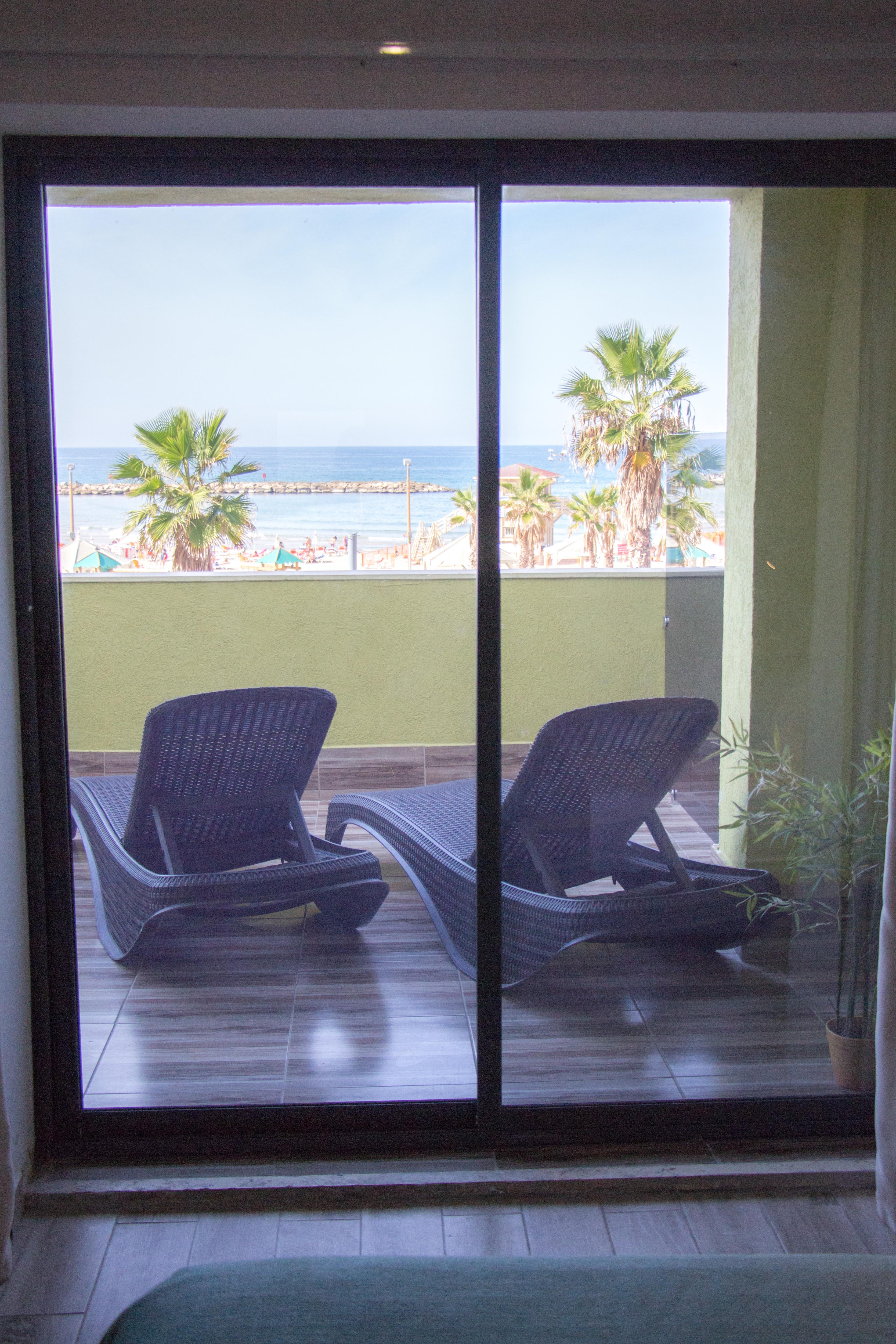 Golden Beach Hotel Tel Aviv Bagian luar foto