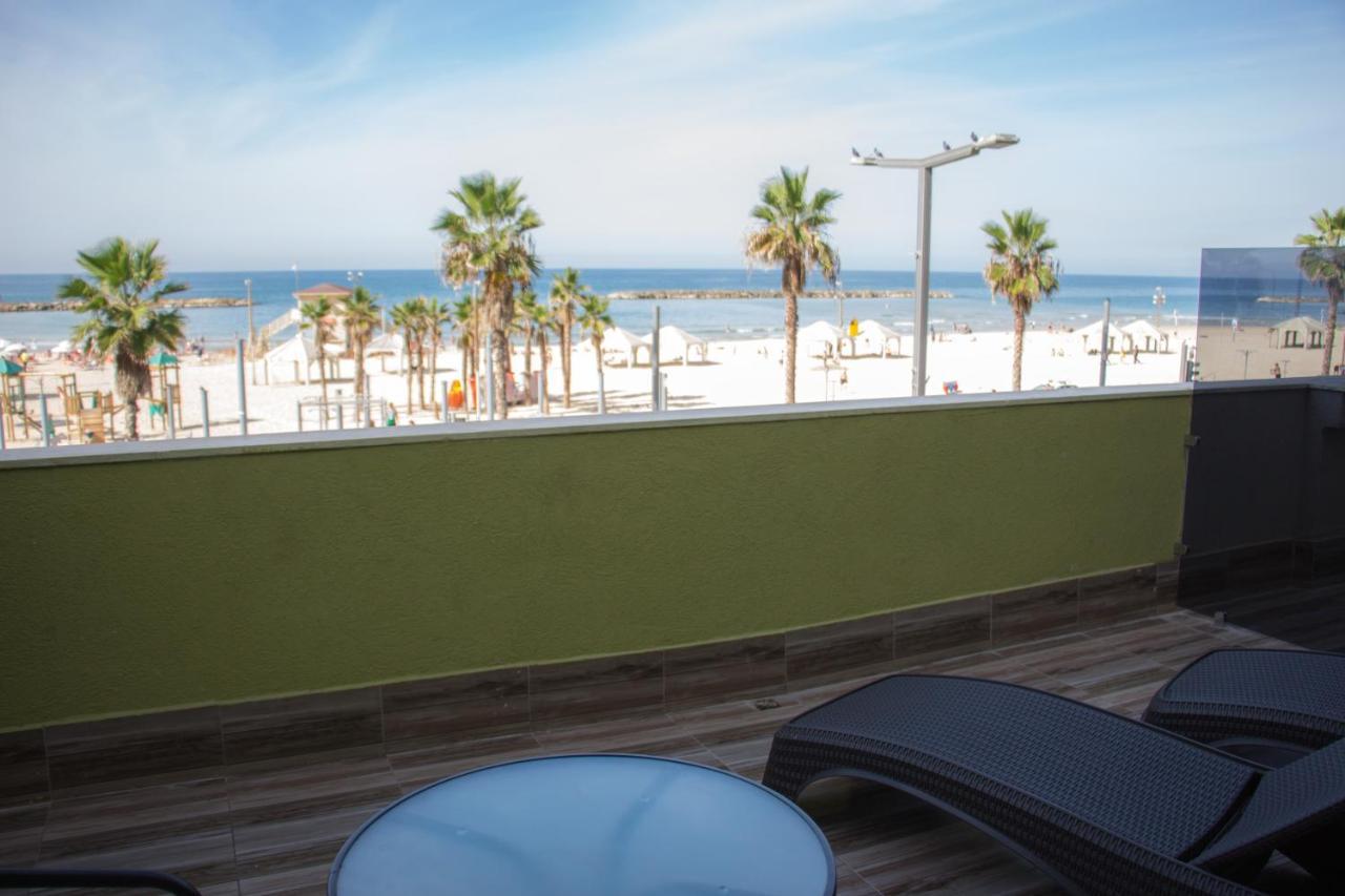 Golden Beach Hotel Tel Aviv Bagian luar foto