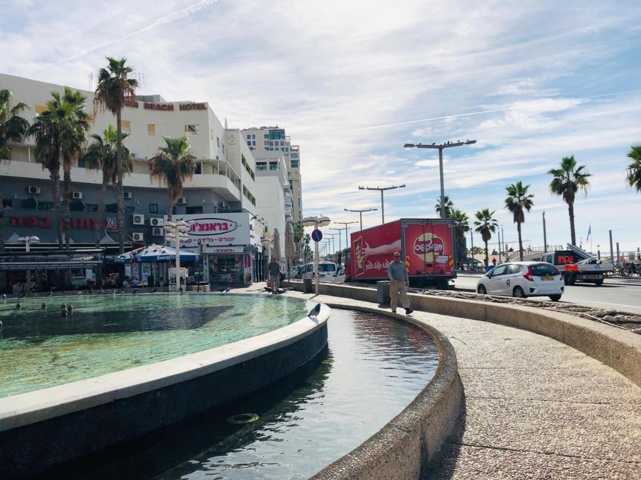 Golden Beach Hotel Tel Aviv Bagian luar foto